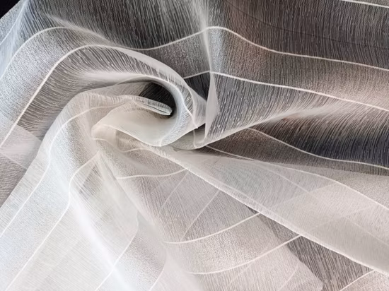 Niedriger Preis, durchscheinender Cortina-Vorhangstoff aus natürlichem Leinen und Polyester-Metallgarn